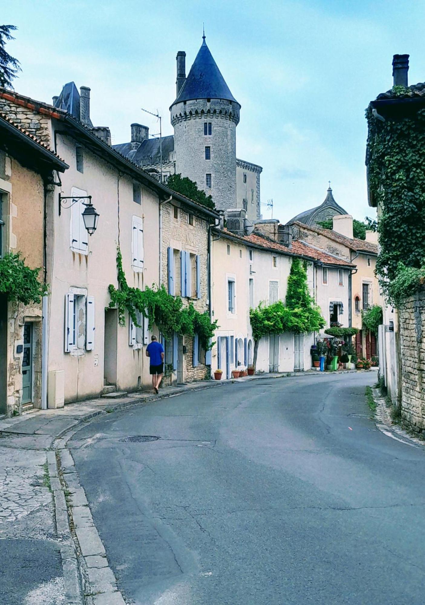 La Maison Du Petit Lac Messé Zewnętrze zdjęcie