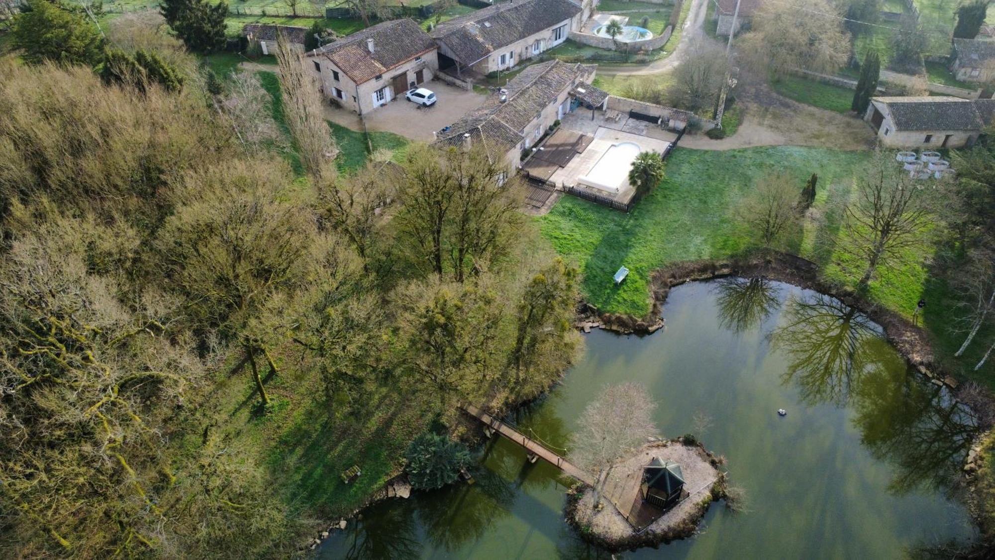 La Maison Du Petit Lac Messé Zewnętrze zdjęcie
